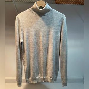 Reiss - Long sleeved turtle neck sweater